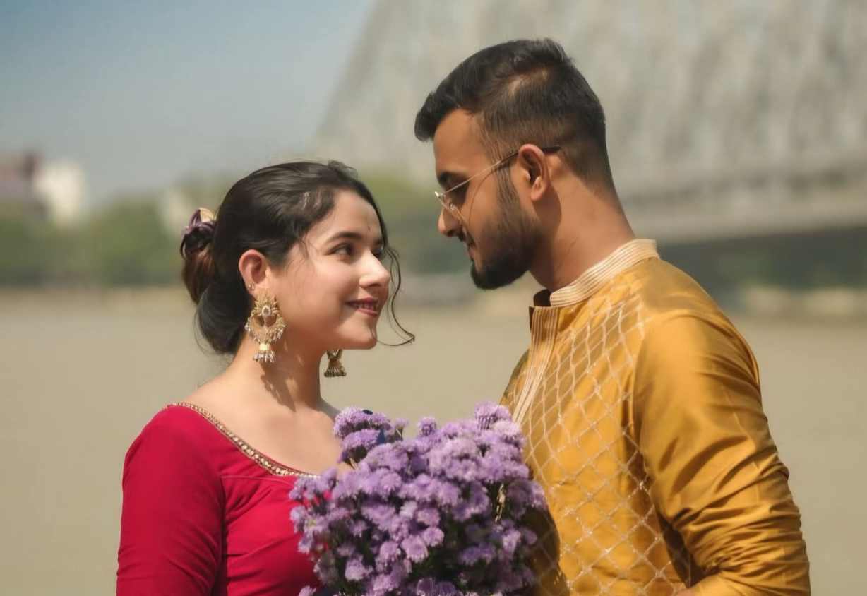পৃথিবীটা সীমাবদ্ধ হতে পারে, কিন্তু তোমার প্রতি আমার ভালোবাসা অসীম!😌🌸