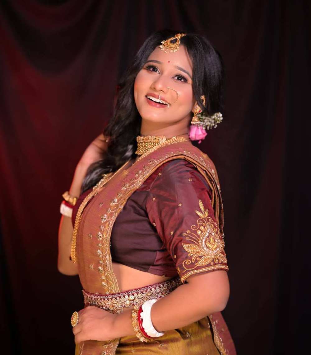 Banita Mohanty - Kolkata Saree Blouse Fashion - Kolkata Saree Blouse Look - Kolkata Saree Blouse Beauty - Kolkata Saree Blouse Shoot - Kolkata Saree Blouse River - Kolkata Saree Model - Kolkata Saree Sondori - Kolkata Saree Blouse Lover - Kolkata Saree Blouse Photoshoot - Kolkata Saree Blouse Sondori - Kolkata Saree Blouse Style
#BanitaMohanty #SareeModel #SareeLover #SareeBlouse