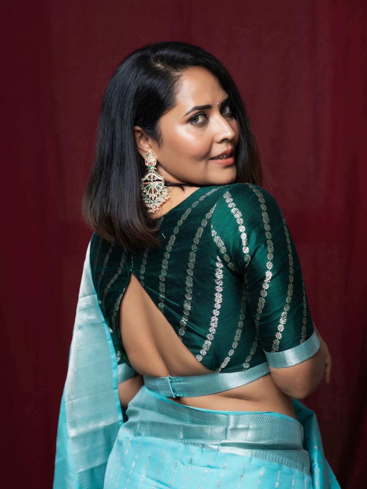 Anasuya Bharadwaj - Indian Saree Blouse Fashion - Indian Saree Blouse Look - Indian Saree Blouse Lover - Indian Saree Blouse Beauty - Indian Saree Blouse Shoot - Indian Hot Girl Photo - Indian Saree Blouse River - Indian Saree Blouse Model - Indian Saree Sondori - Indian Saree Blouse Style - Indian Saree Blouse Sondori - Indian Saree Blouse Photoshoot
#AnasuyaBharadwaj #SareeStyle #Saree #BlouseFashion #SareeLover