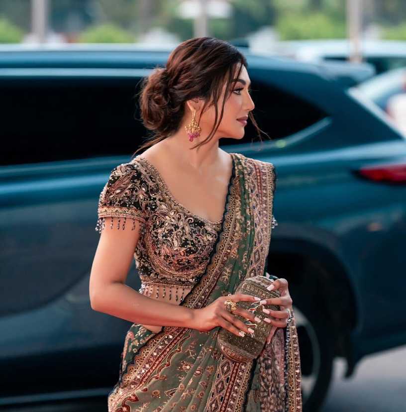Jaya Ahsan is a Bangladeshi beautiful actor & model. Jaya Ahsan hot saree fashion. Bangladeshi Beautiful ladies Model is Jaya Ahsan. Dhallywood beautiful ladies actor Jaya Ahsan