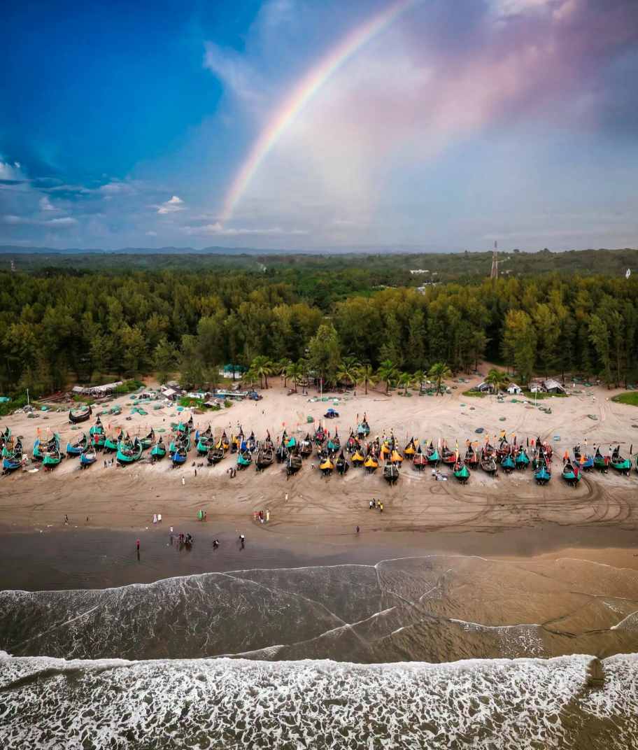 Shamlapur beach. A place where you can see hundreds of Shampan boats ashored together.