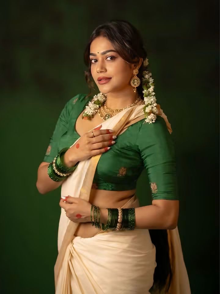 Payal Radhakrishna - Indian Saree Blouse Fashion - Indian Saree Blouse Look - Indian Saree Blouse Lover - Indian Saree Blouse Beauty - Indian Saree Blouse Shoot - Payal Radhakrishna Hot Sexy Photo - Indian Saree Blouse River - Indian Saree Blouse Model - Indian Saree Sondori - Saumya Tandon Saree Blouse Style - Indian Saree Blouse Sondori - Payal Radhakrishna Saree Blouse Photoshoot
#PayalRadhakrishna #SareeStyle #Saree #BlouseFashion #SareeLover