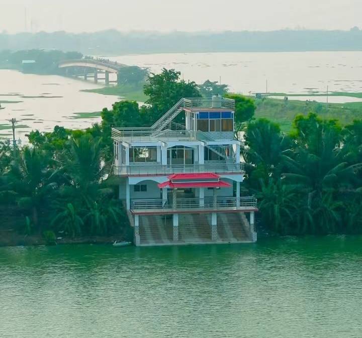 রাজশাহী তানোরের ভাইরাল বাড়ি।