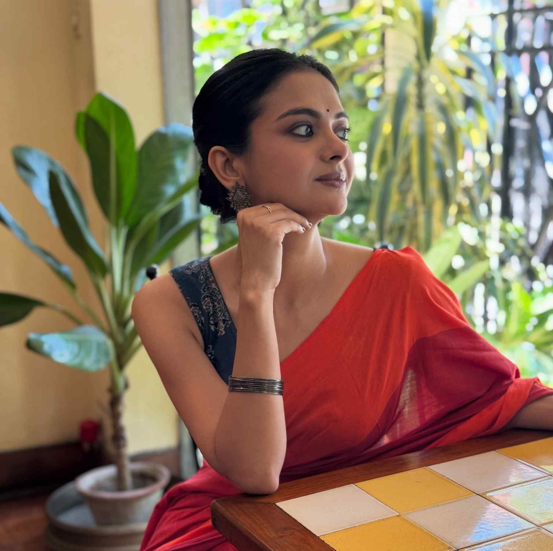Solanki Roy - Kolkata Saree Blouse Look - Kolkata Saree Blouse Model - Indian Saree Blouse  Beauty - Kolkata Saree Blouse Lover - Kolkata Saree Blouse Style - Kolkata Saree Blouse Shoot - Solanki Roy Hot Photo - Kolkata Saree Blouse Sondori - Kolkata Saree Blouse Photoshoot - Kolkata Saree Blouse Fashion
#SolankiRoy #SareeBlouse #SareeStyel