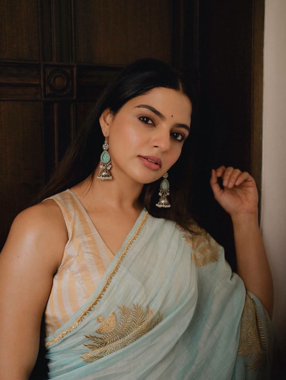 Nikhila Vimal - Indian Saree Blouse Beauty - Indian Saree Blouse Look - Indian Saree Blouse River - Indian Saree Blouse Fashion - Indian Saree Blouse Shoot - Indian Saree Blouse Model - Nikhila Vimal Photo - Indian Saree Blouse Sondori - Indian Saree Blouse Style - Indian Saree Blouse Photoshoot - Indian Saree Blouse Lover
#NikhilaVimal #SareeLover #SareeStyle #SareeModel #SareeBlouse #SareeFashion