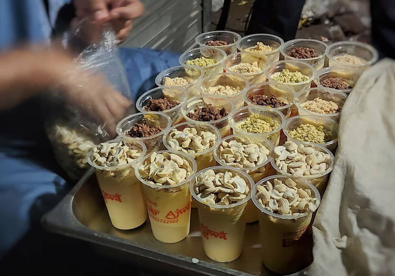 পুরান ঢাকার ঐতিহ্যবাহী শরবত!